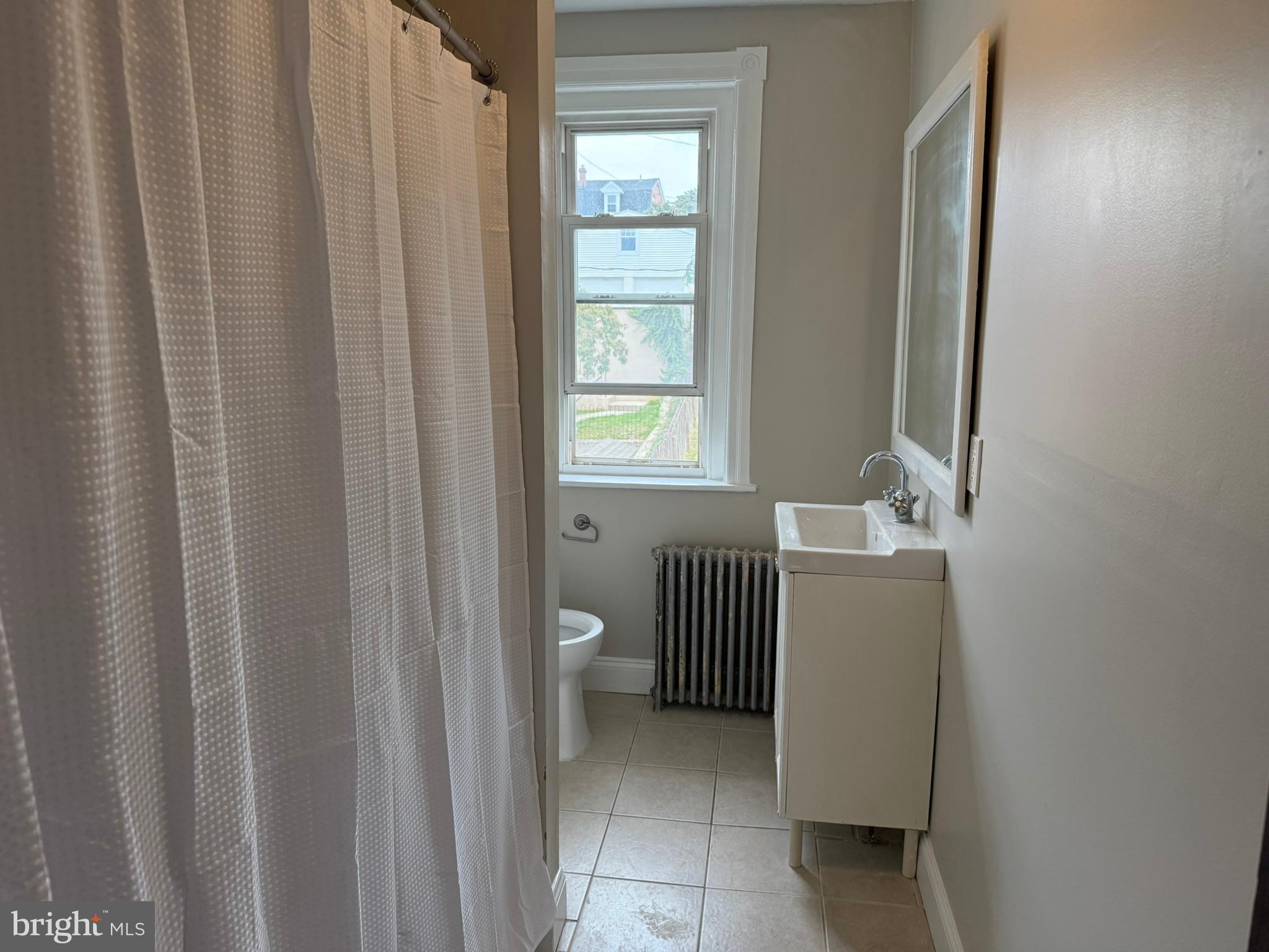 134 W 8TH AVENUE
