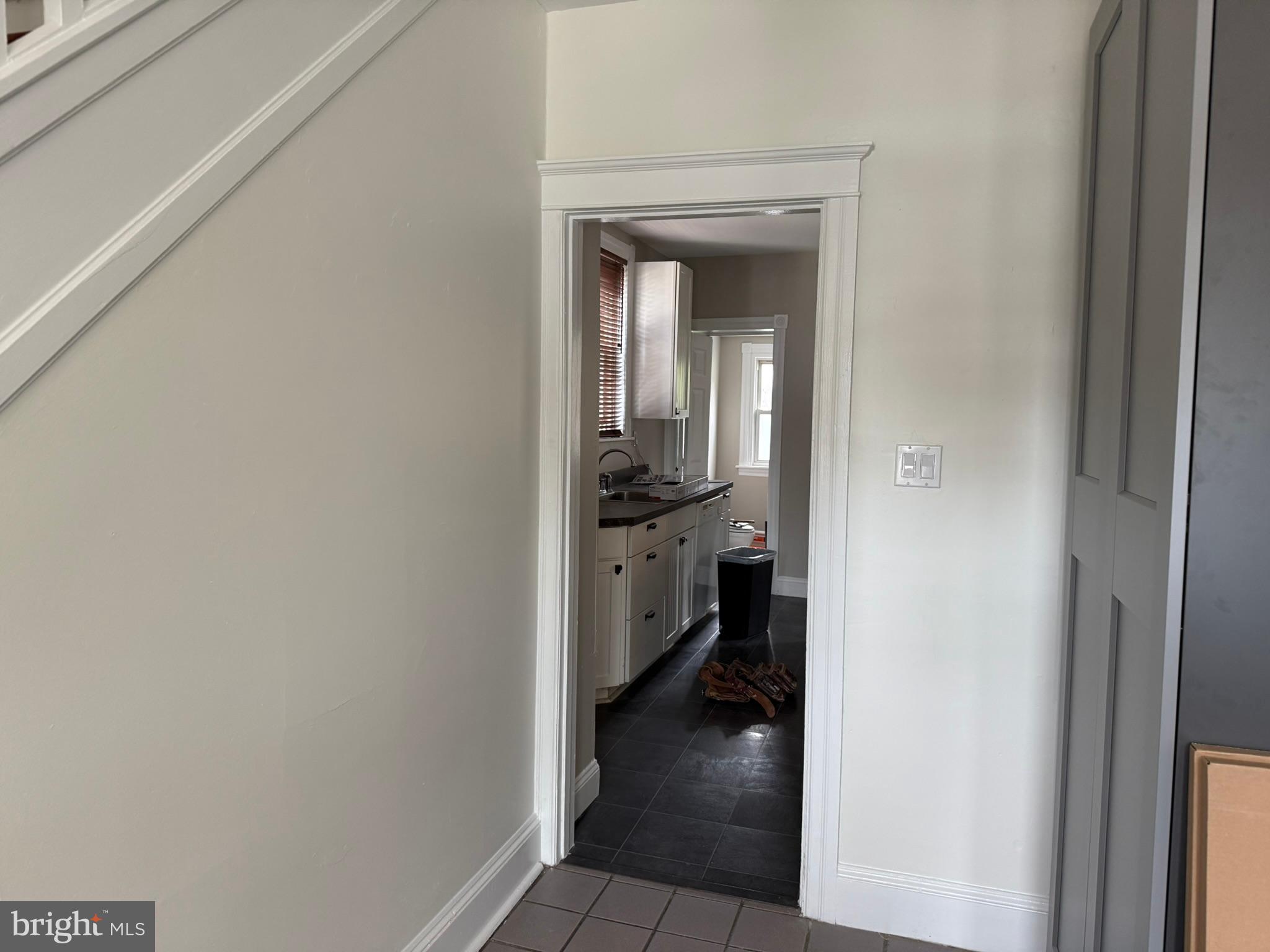 134 W 8TH AVENUE