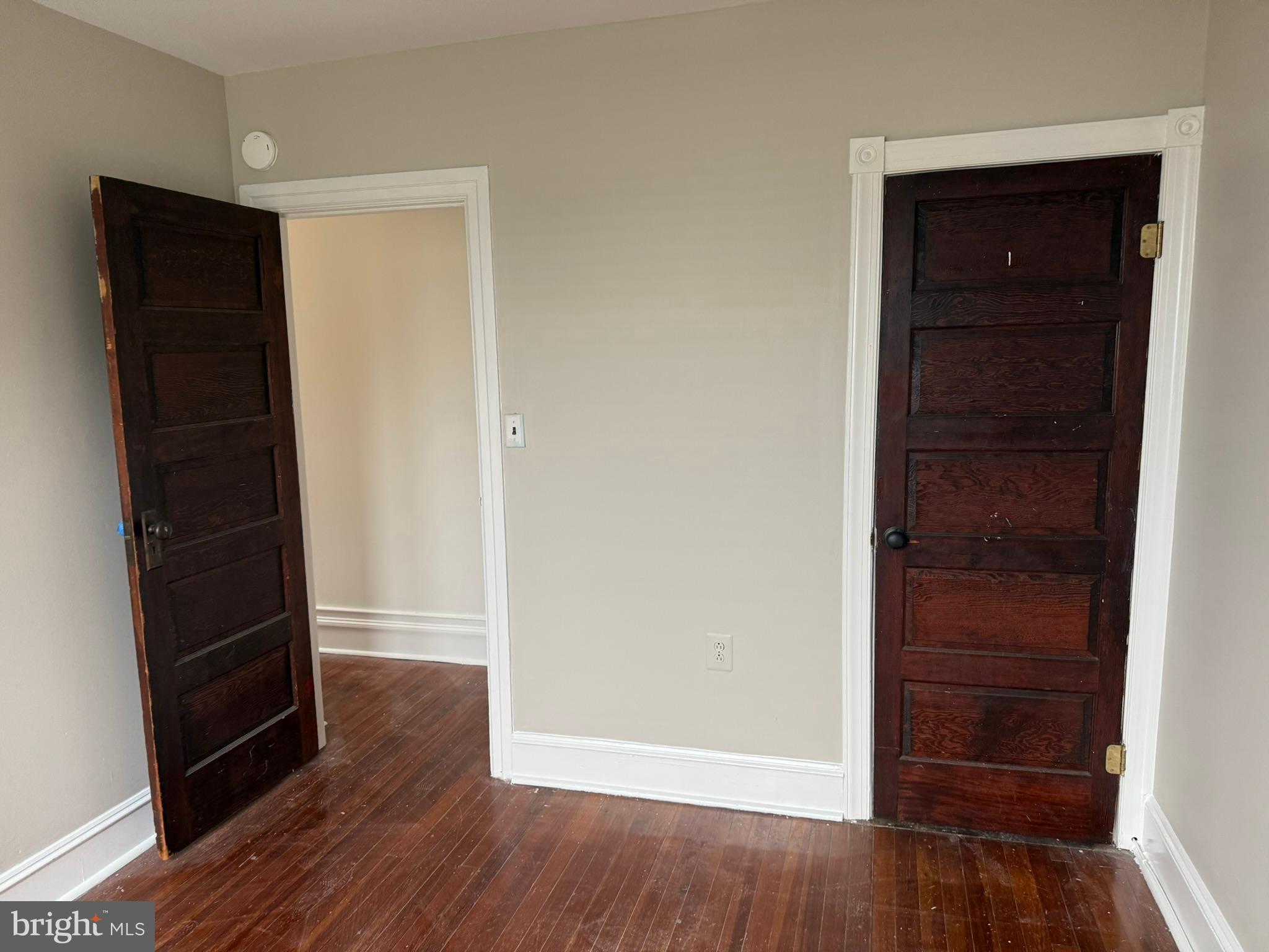 134 W 8TH AVENUE