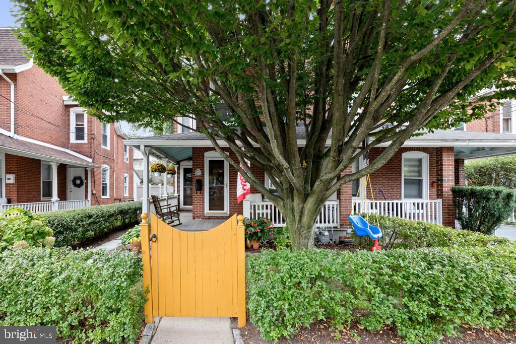 29 THOMAS AVENUE