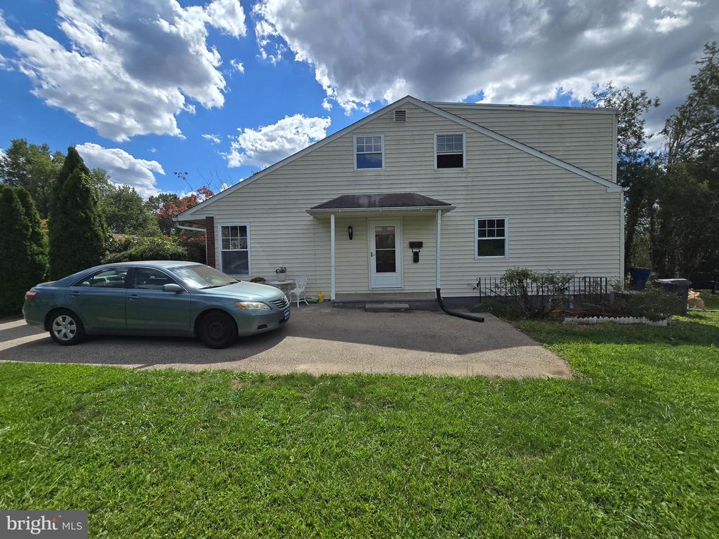 1558 EDGEWOOD AVENUE