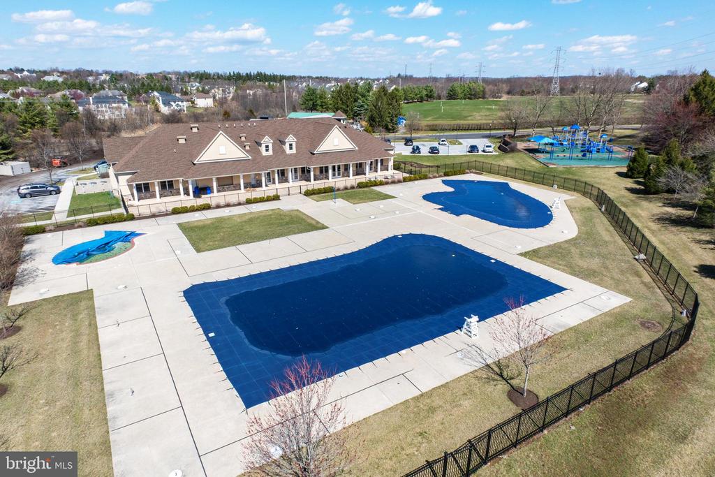 322 SAINT ANDREWS PLACE