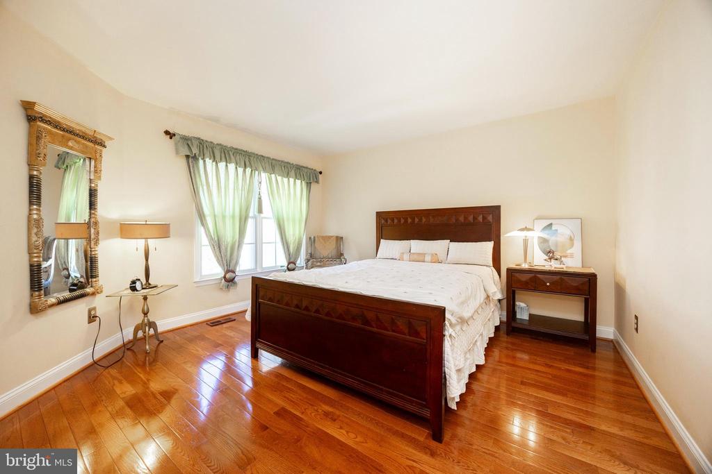 322 SAINT ANDREWS PLACE