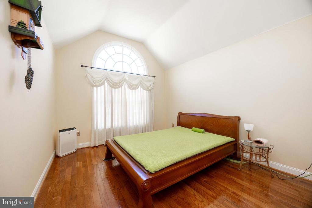 322 SAINT ANDREWS PLACE