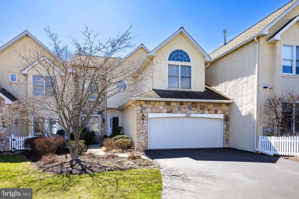 322 SAINT ANDREWS PLACE
