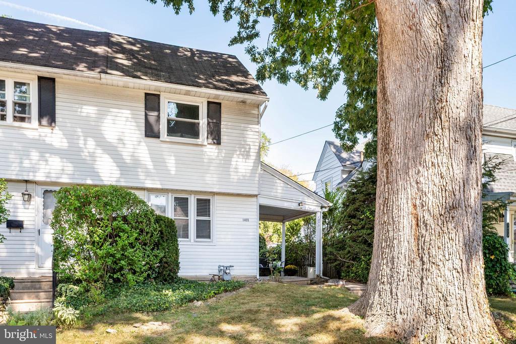 1455 BRADDOCK LANE