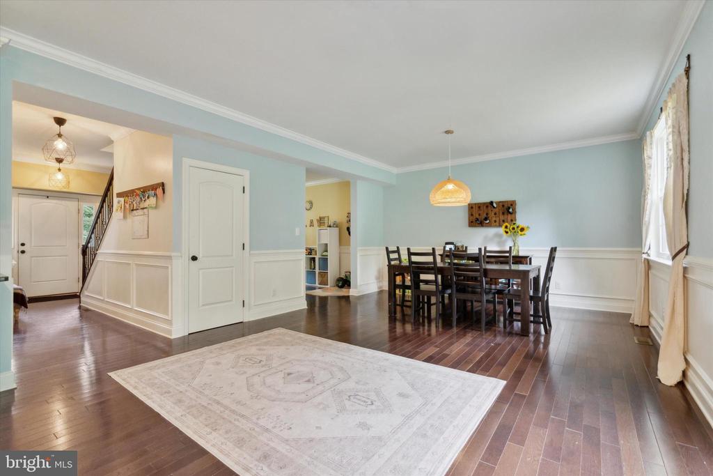 422 RICES MILL ROAD