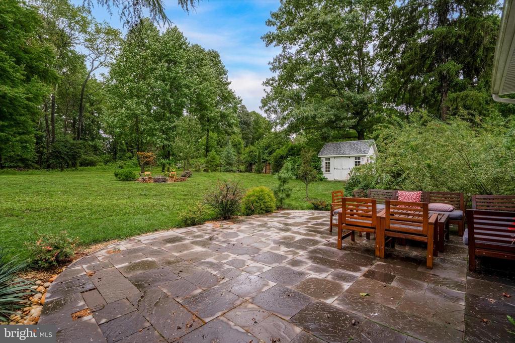 422 RICES MILL ROAD