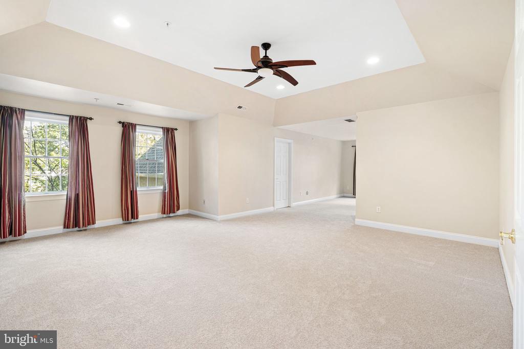 744 TENNIS AVENUE