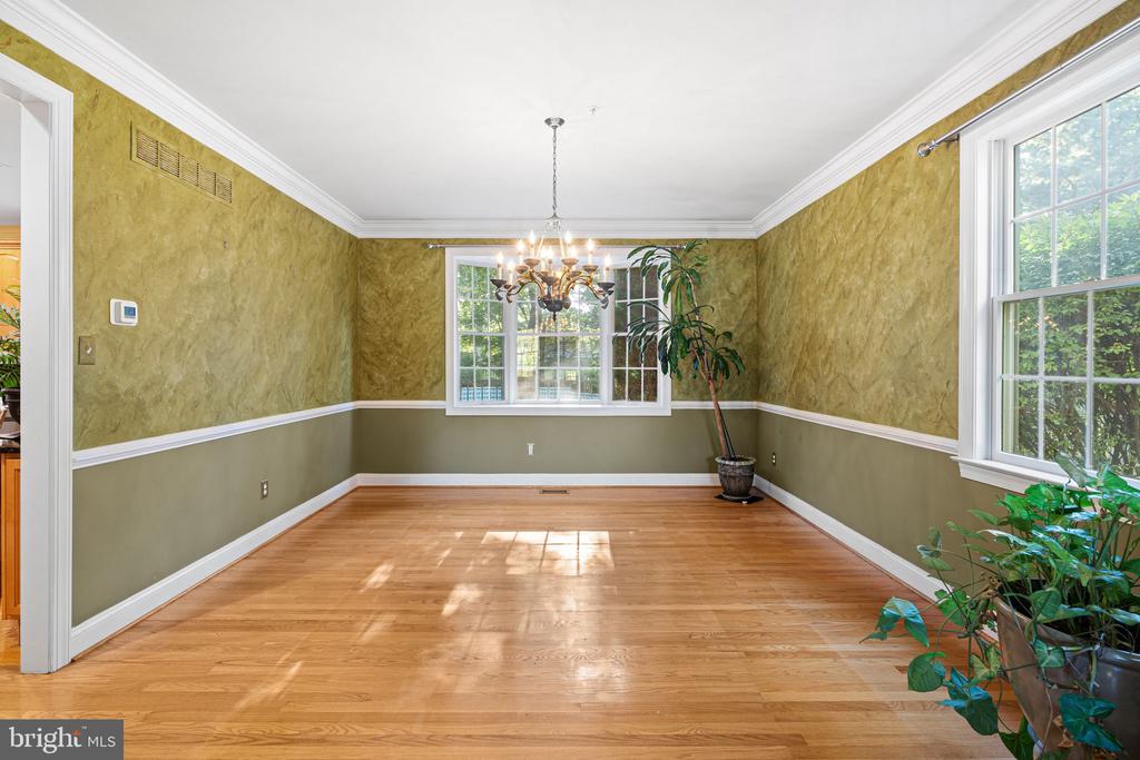 744 TENNIS AVENUE
