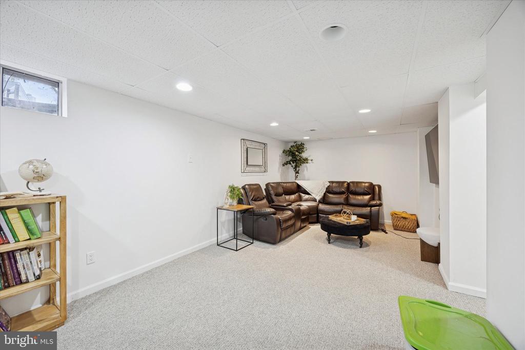 824 DILWORTH LANE