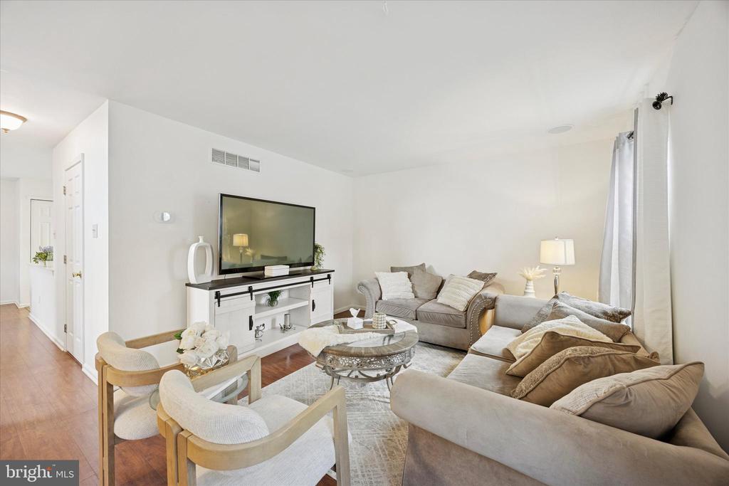 824 DILWORTH LANE