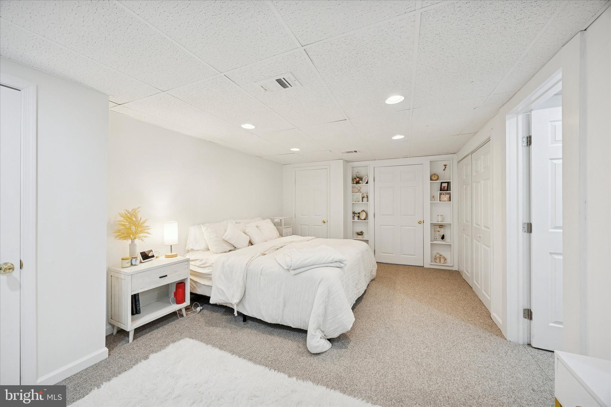 824 DILWORTH LANE