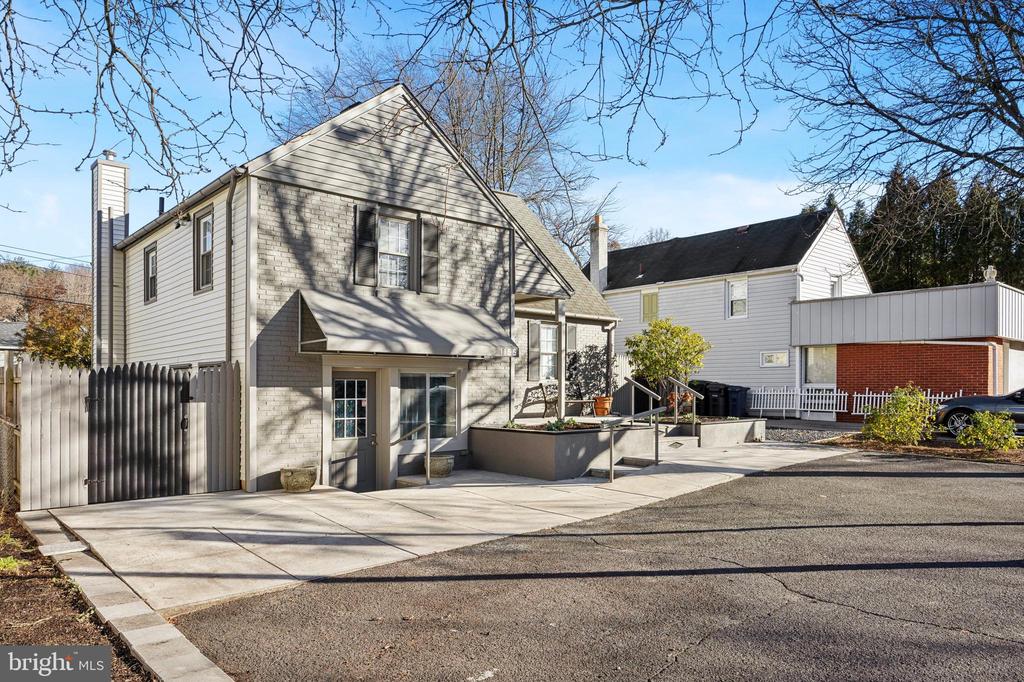 1155 EASTON ROAD