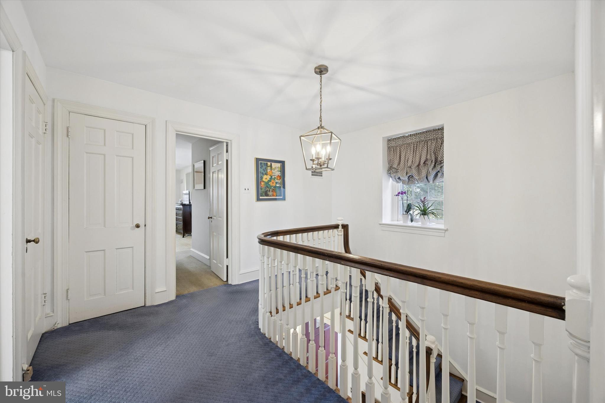 1039 WELLINGTON ROAD