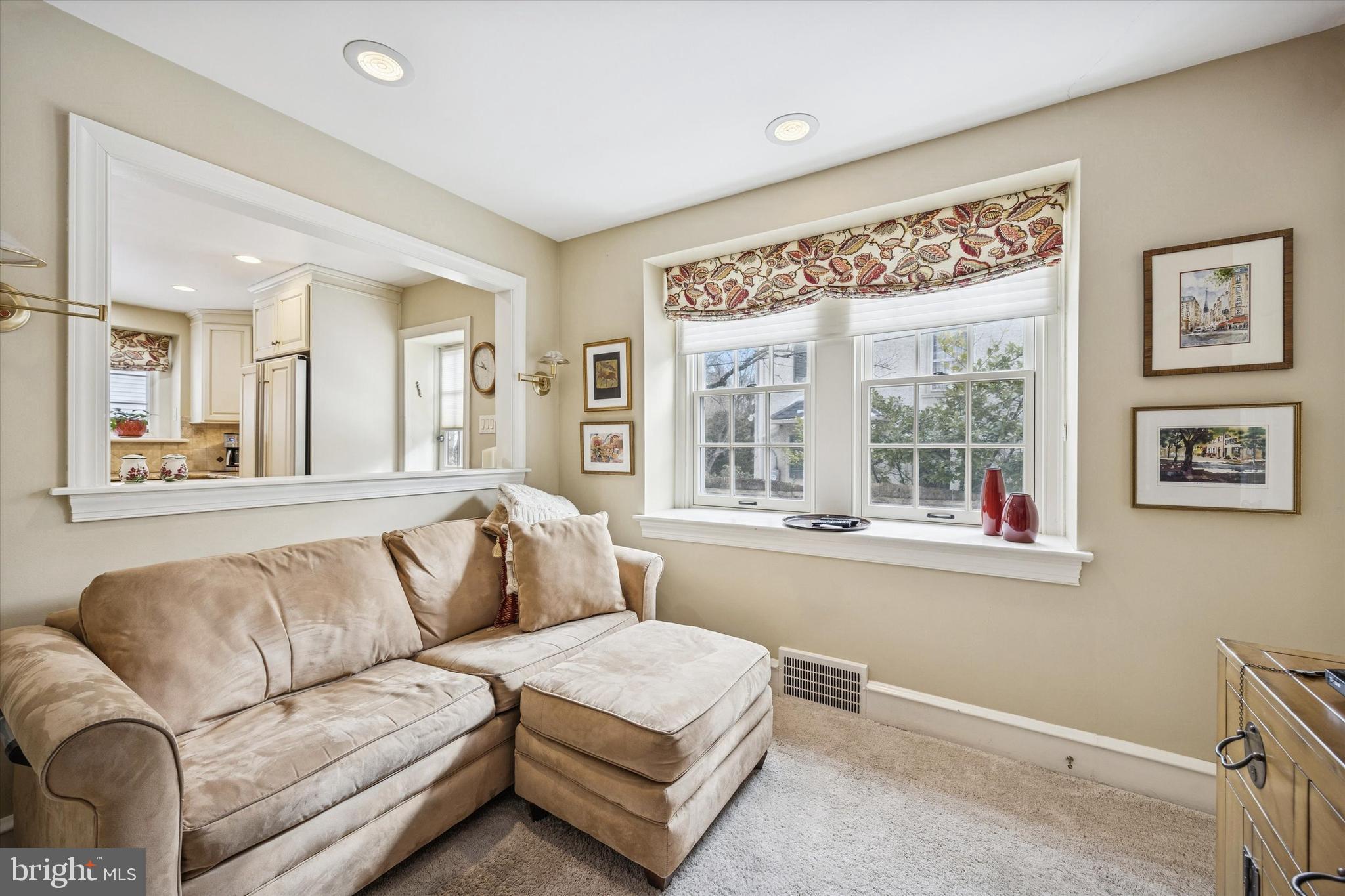 1039 WELLINGTON ROAD