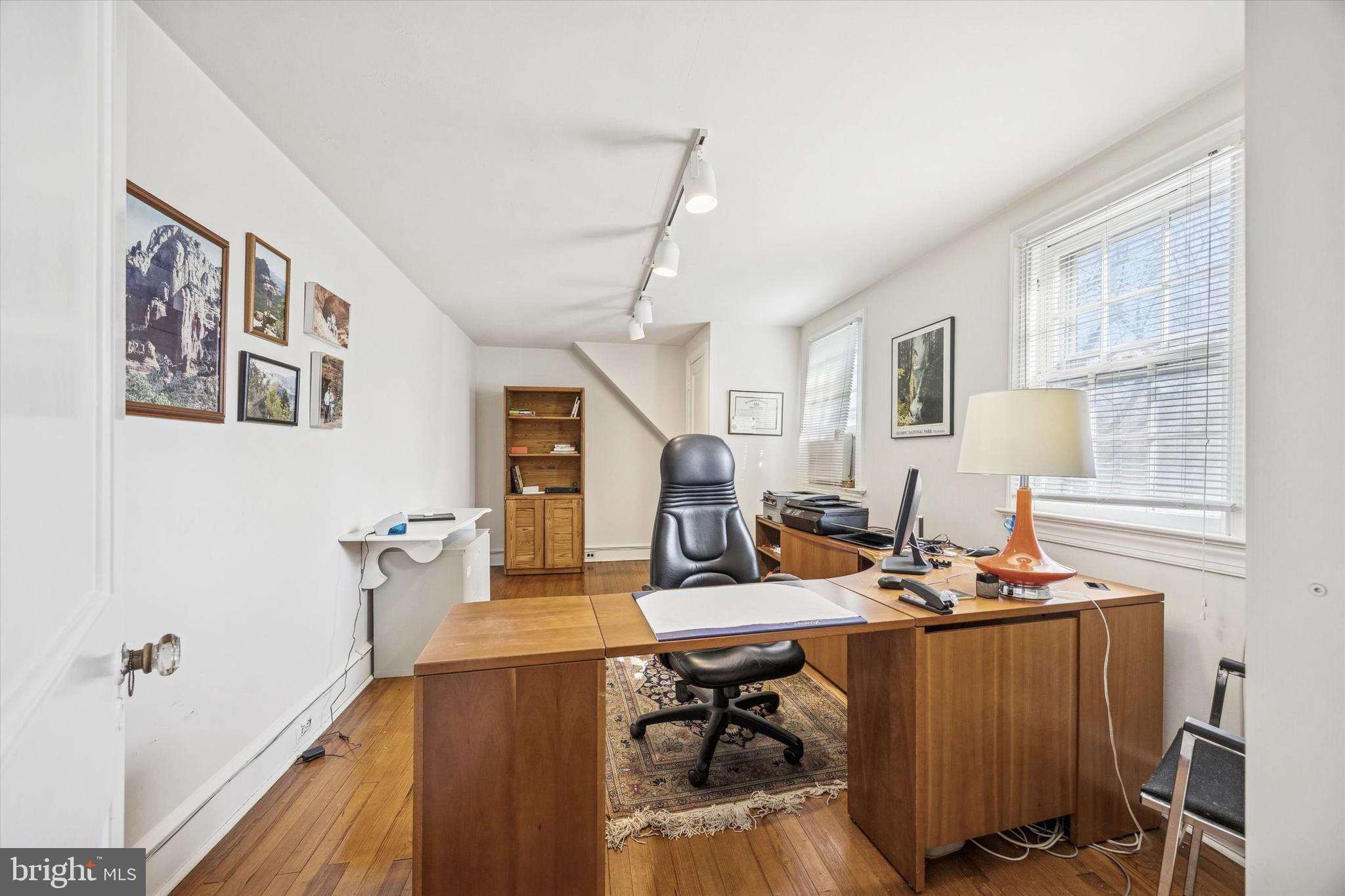 1039 WELLINGTON ROAD