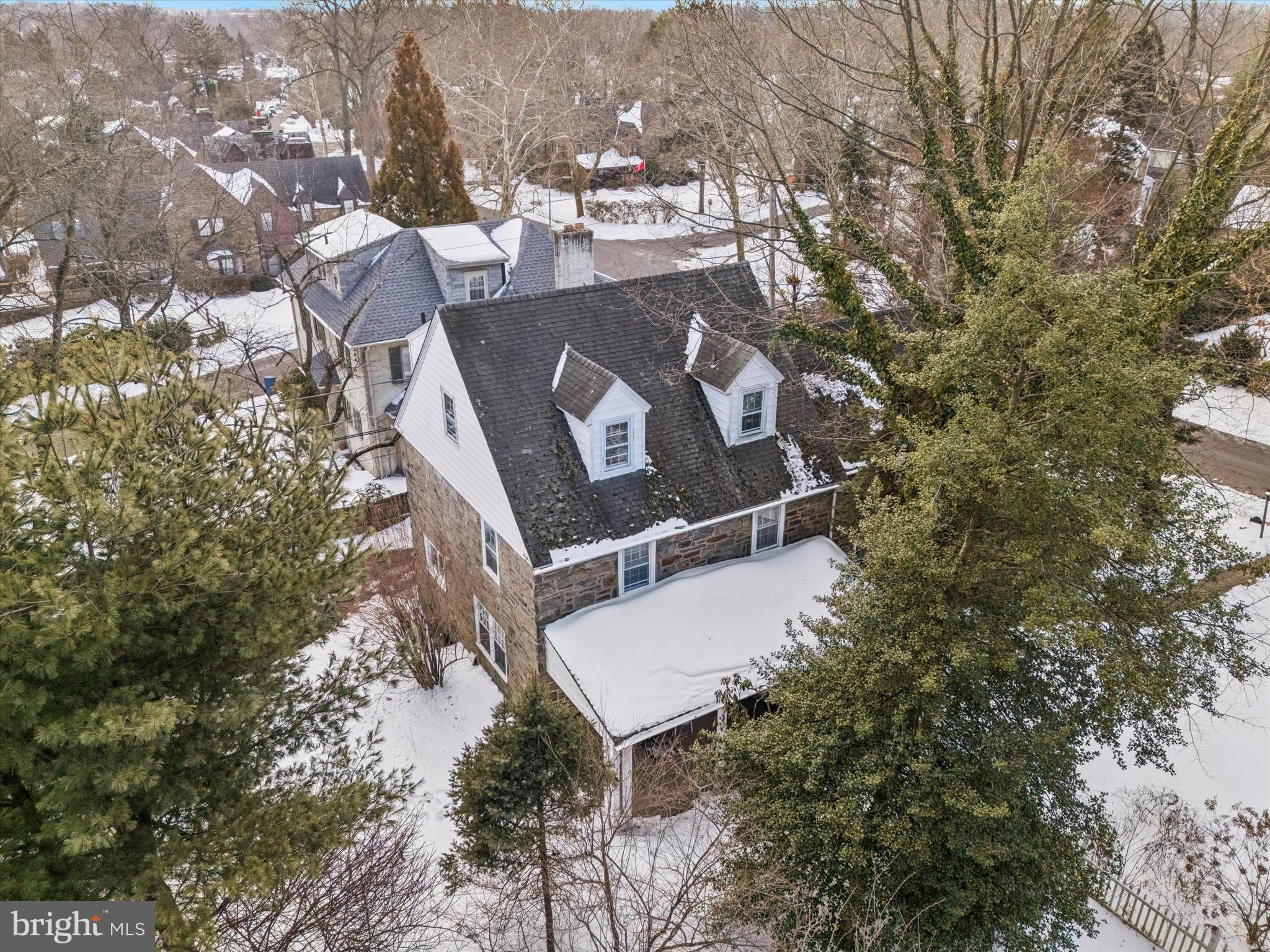 1039 WELLINGTON ROAD