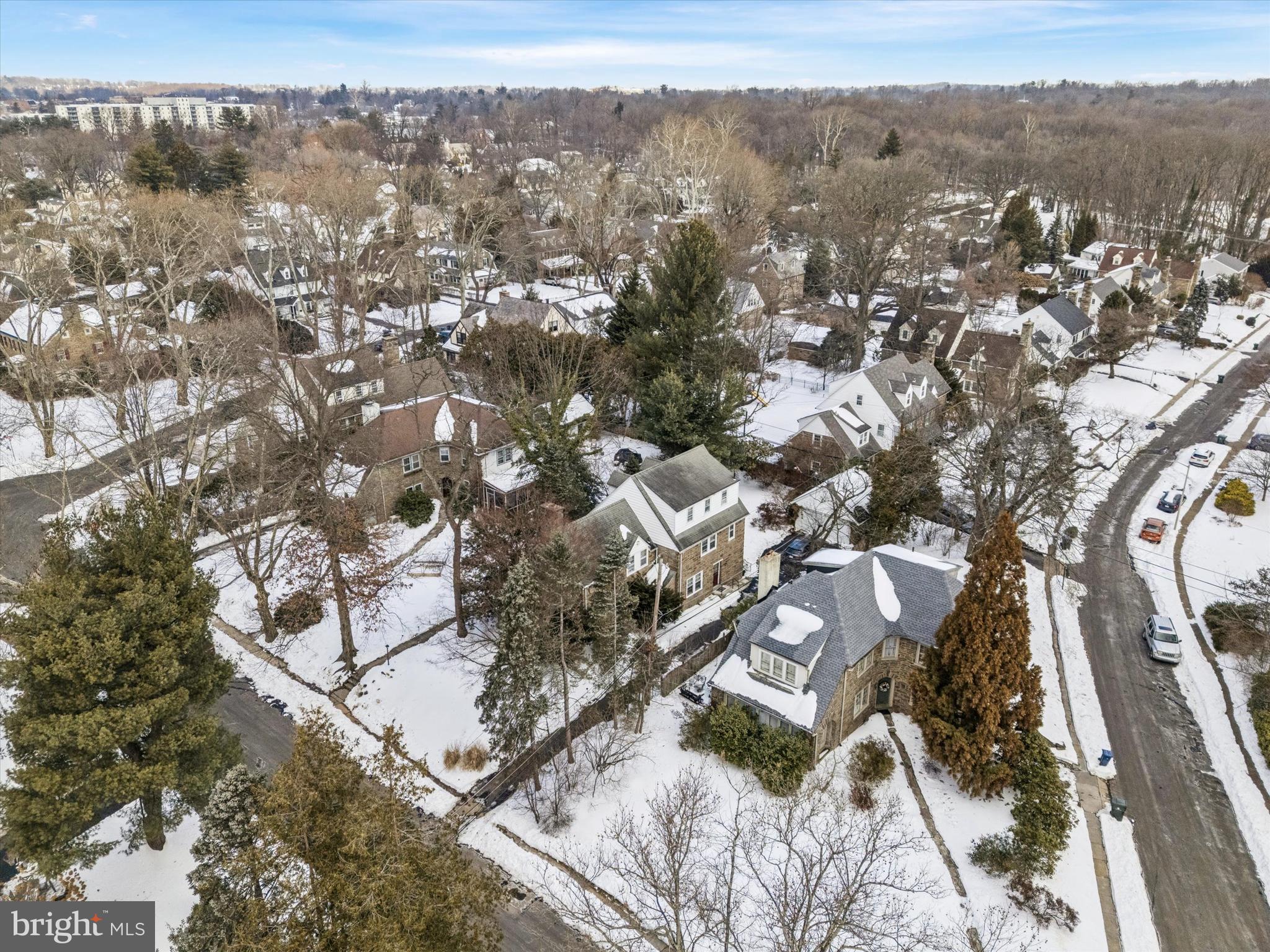 1039 WELLINGTON ROAD