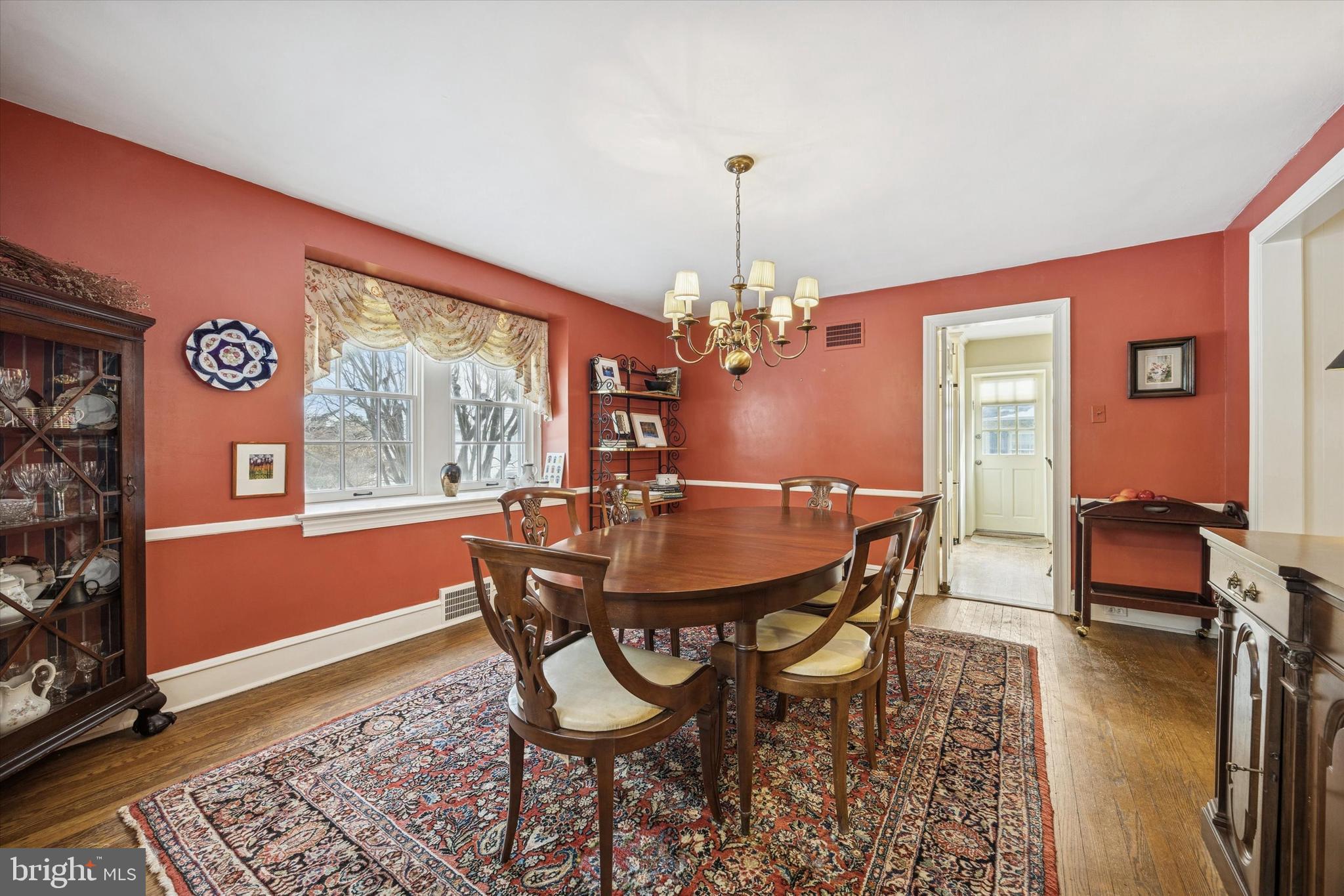 1039 WELLINGTON ROAD