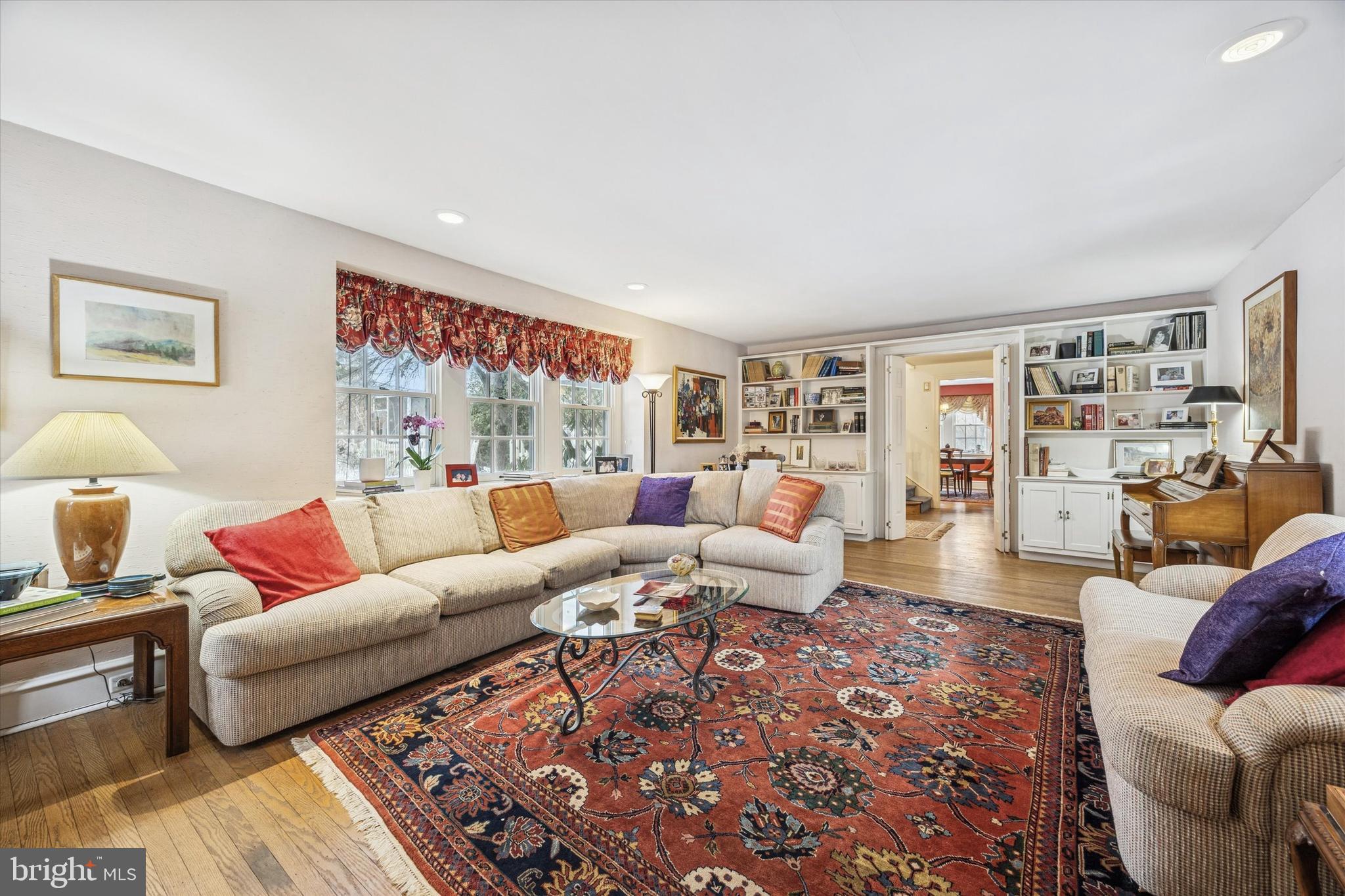 1039 WELLINGTON ROAD