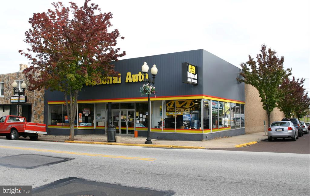 401 W MAIN STREET