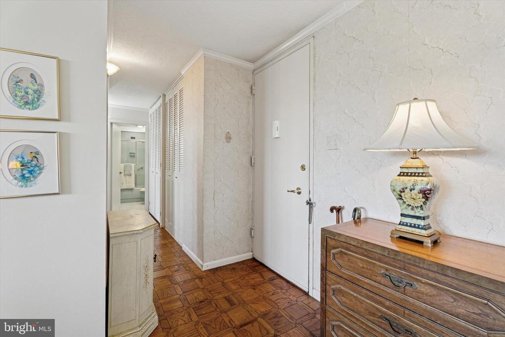 1001 CITY AVE. W-1004