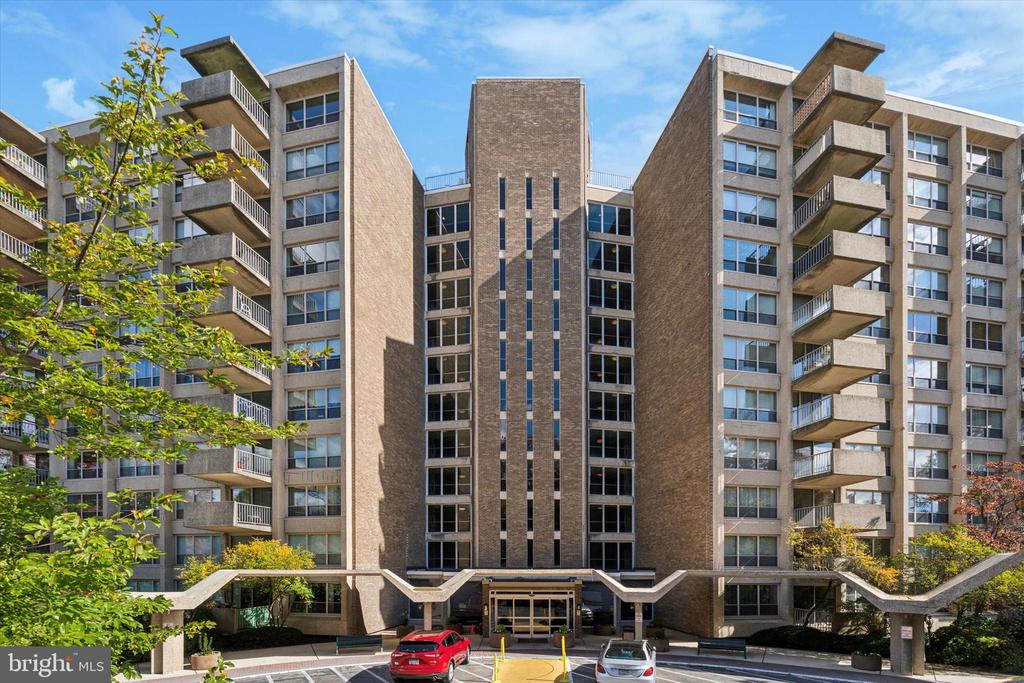 1001 CITY AVE. W-1004