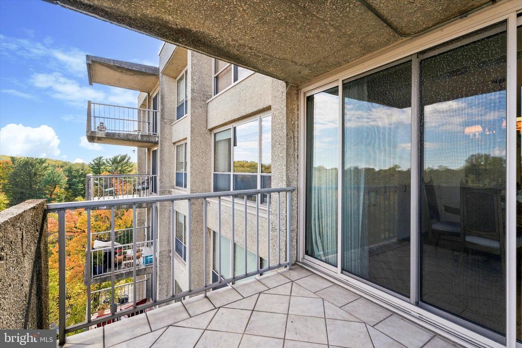 1001 CITY AVE. W-1004