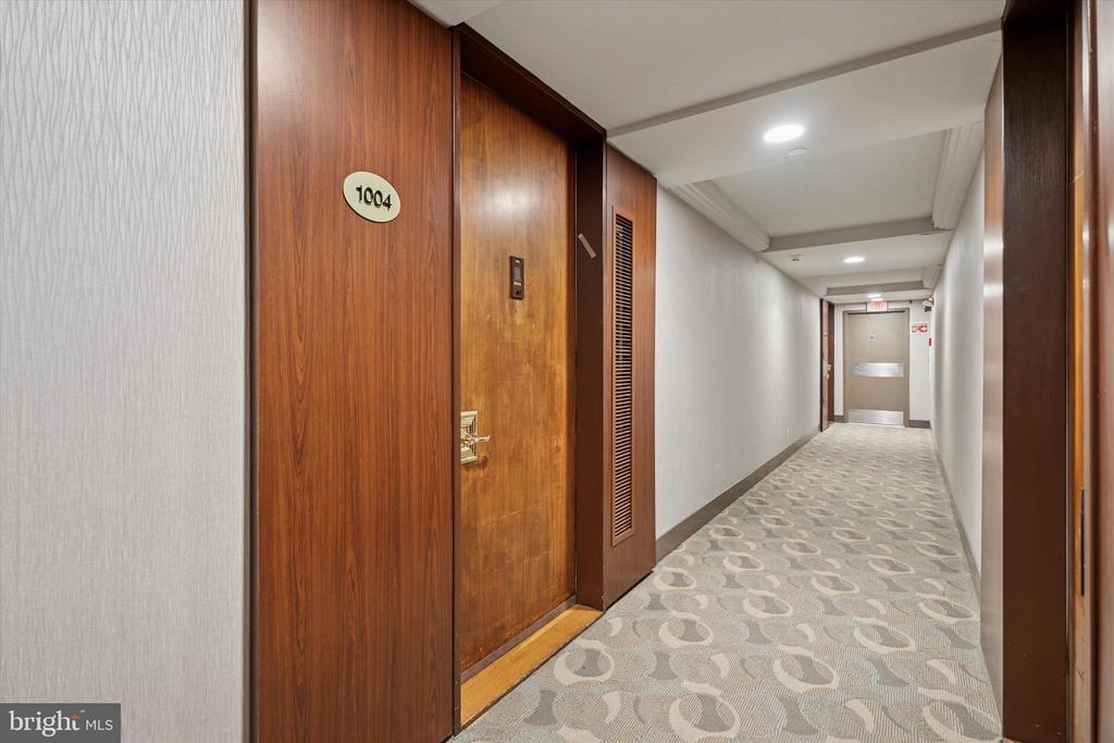 1001 CITY AVE. W-1004