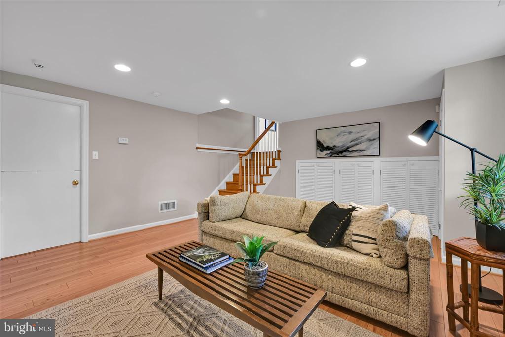 1133 CLUB HOUSE ROAD