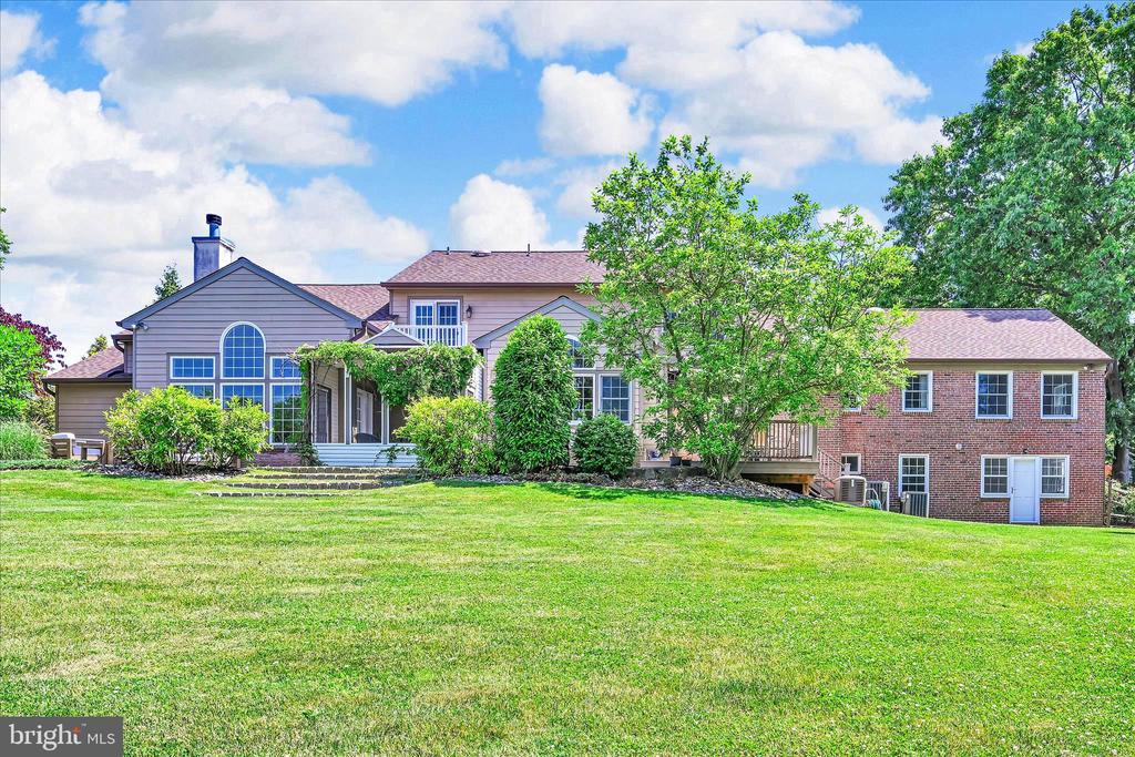 1133 CLUB HOUSE ROAD