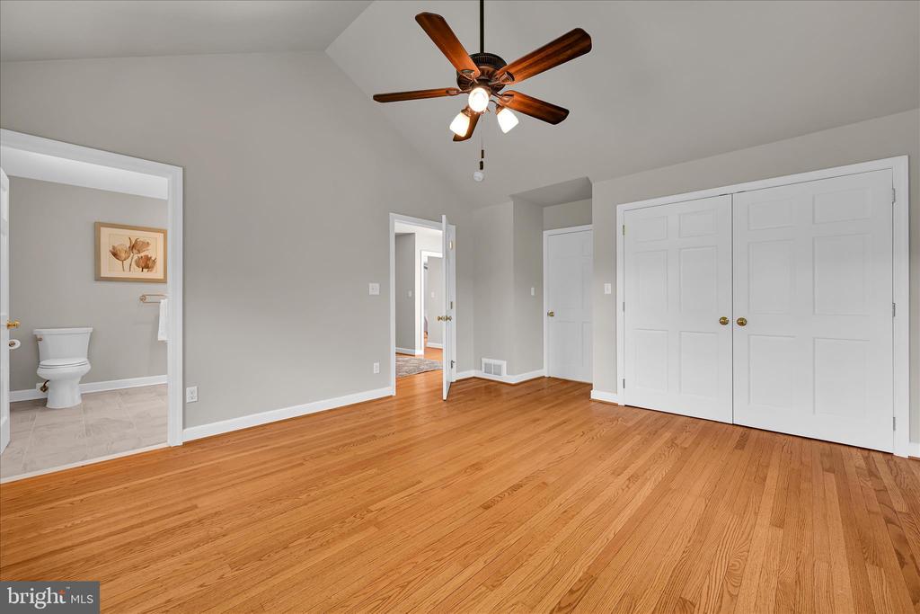 1133 CLUB HOUSE ROAD