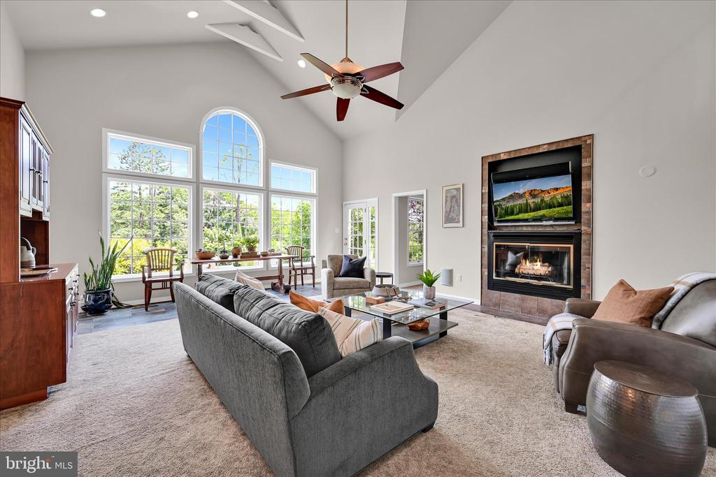 1133 CLUB HOUSE ROAD
