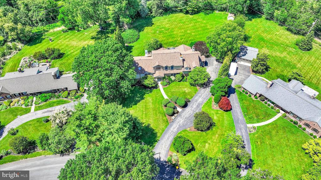 1133 CLUB HOUSE ROAD