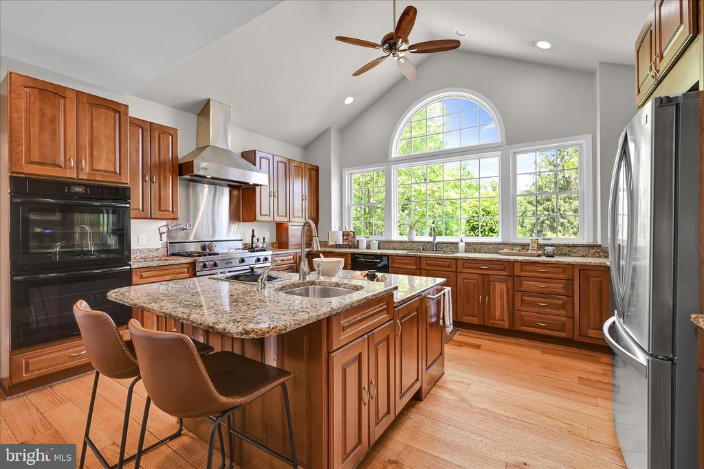 1133 CLUB HOUSE ROAD