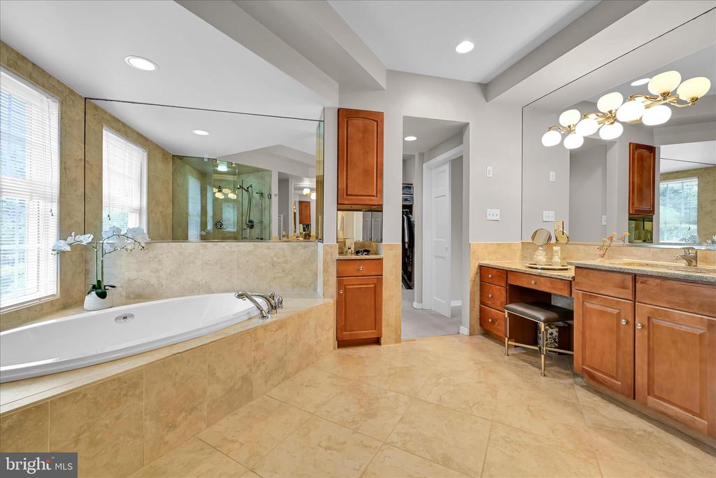 1133 CLUB HOUSE ROAD