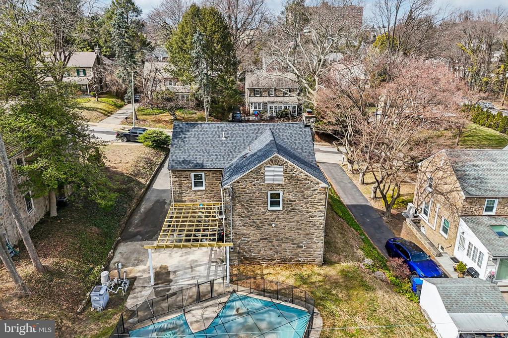 614 FOXCROFT ROAD
