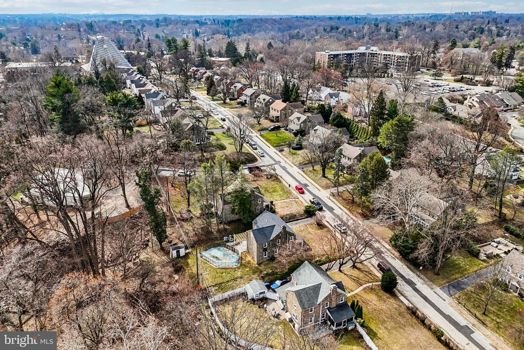 614 FOXCROFT ROAD
