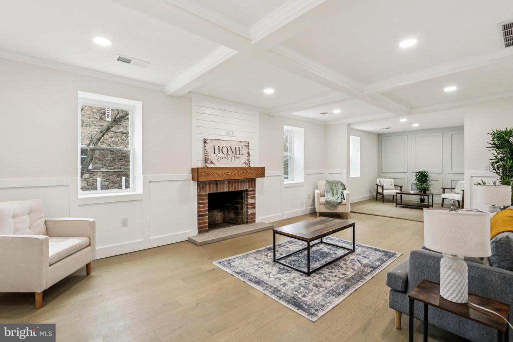 614 FOXCROFT ROAD