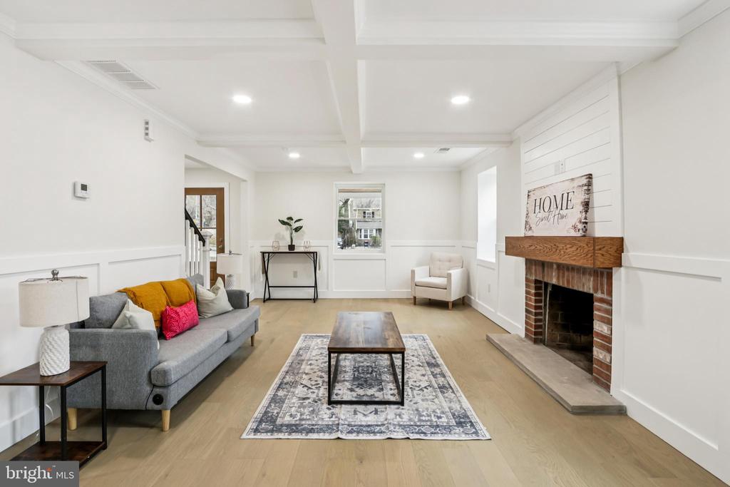 614 FOXCROFT ROAD