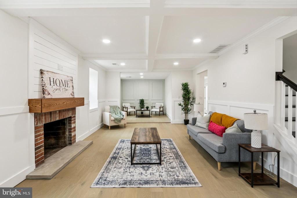 614 FOXCROFT ROAD