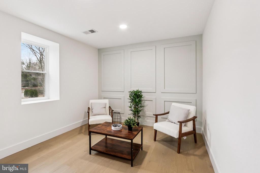 614 FOXCROFT ROAD