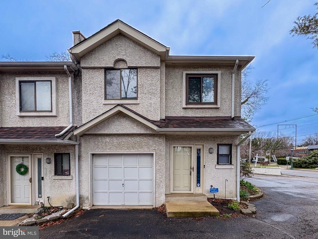 12 BALA AVENUE 1