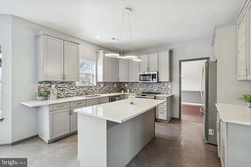 1003 CLOVER MILL CIRCLE