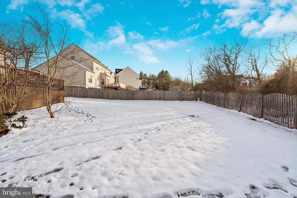 1003 CLOVER MILL CIRCLE