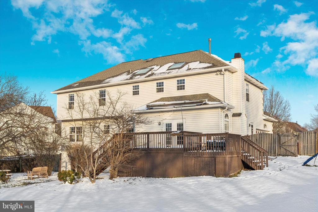 1003 CLOVER MILL CIRCLE