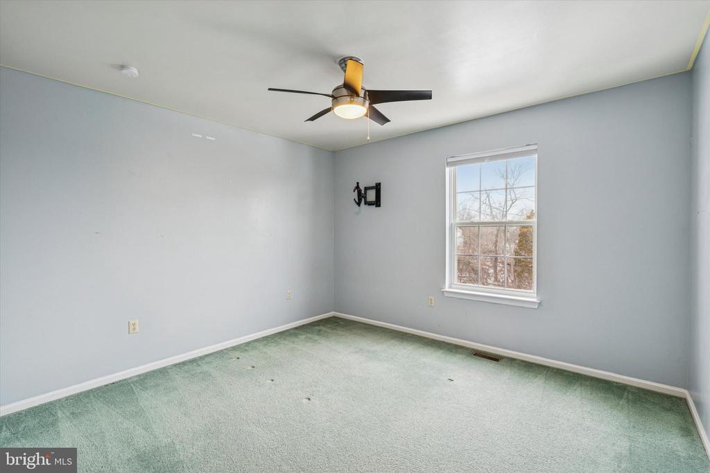 1003 CLOVER MILL CIRCLE