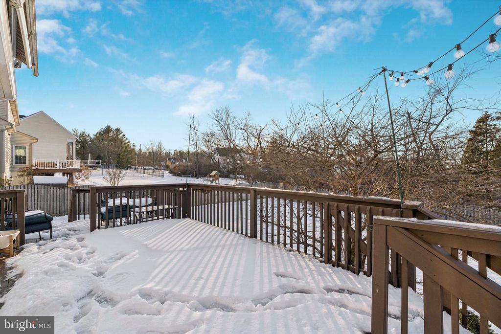 1003 CLOVER MILL CIRCLE