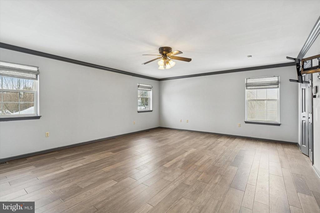 1003 CLOVER MILL CIRCLE